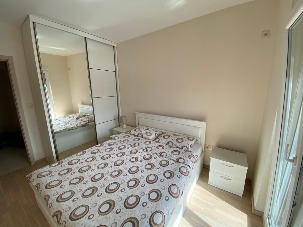 פודגוריצה Fanky City Apartments מראה חיצוני תמונה