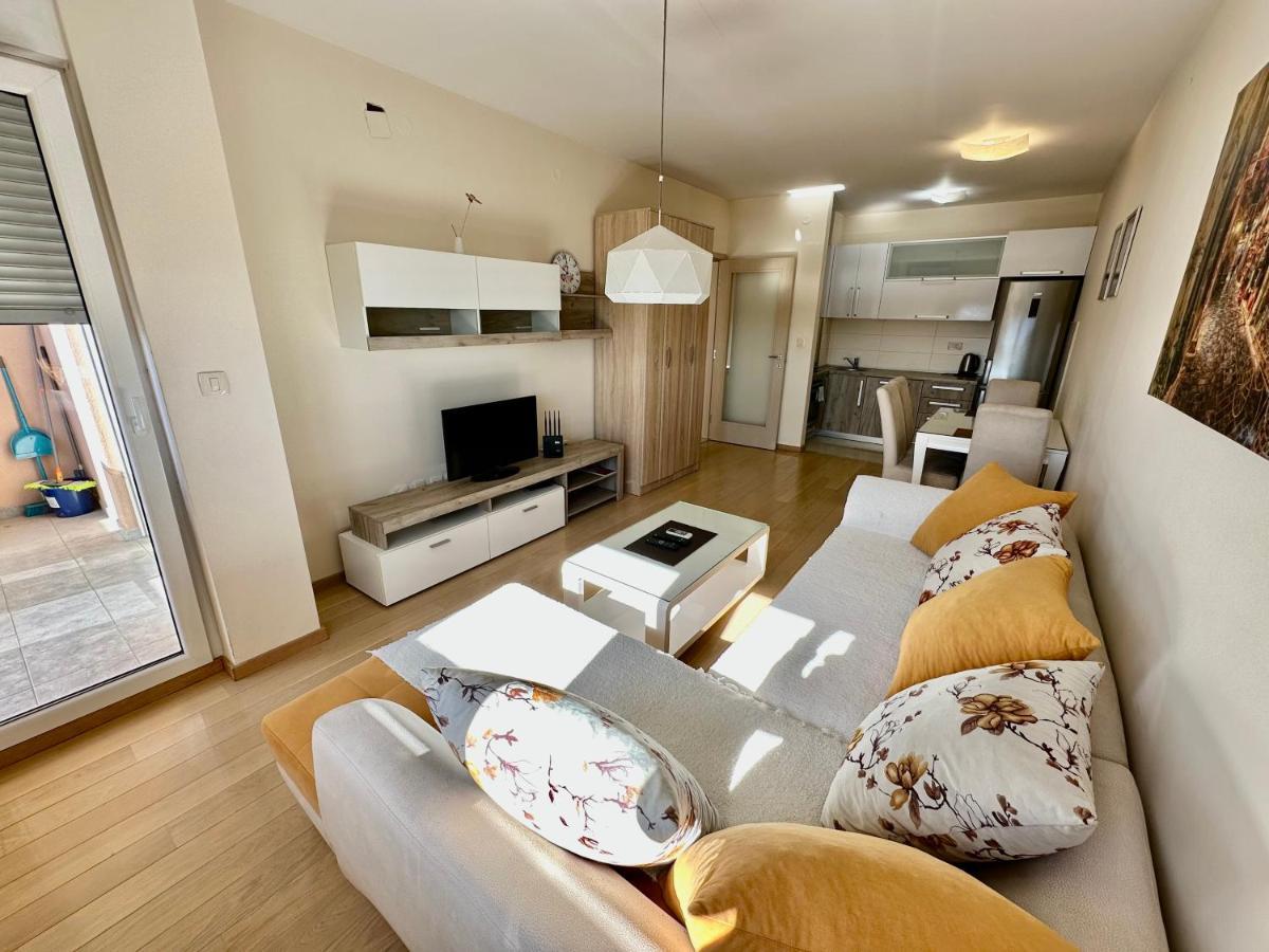 פודגוריצה Fanky City Apartments מראה חיצוני תמונה