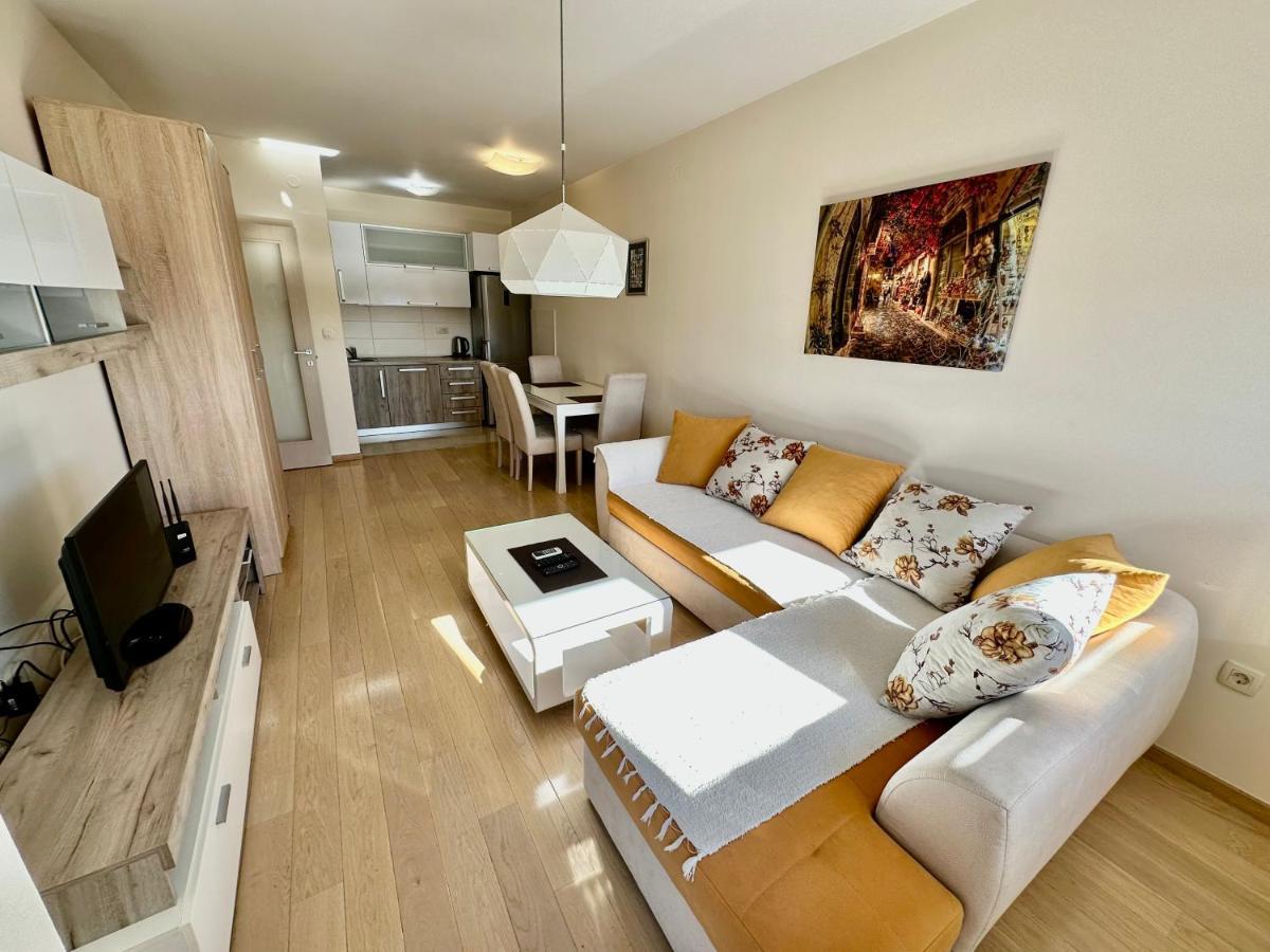 פודגוריצה Fanky City Apartments מראה חיצוני תמונה