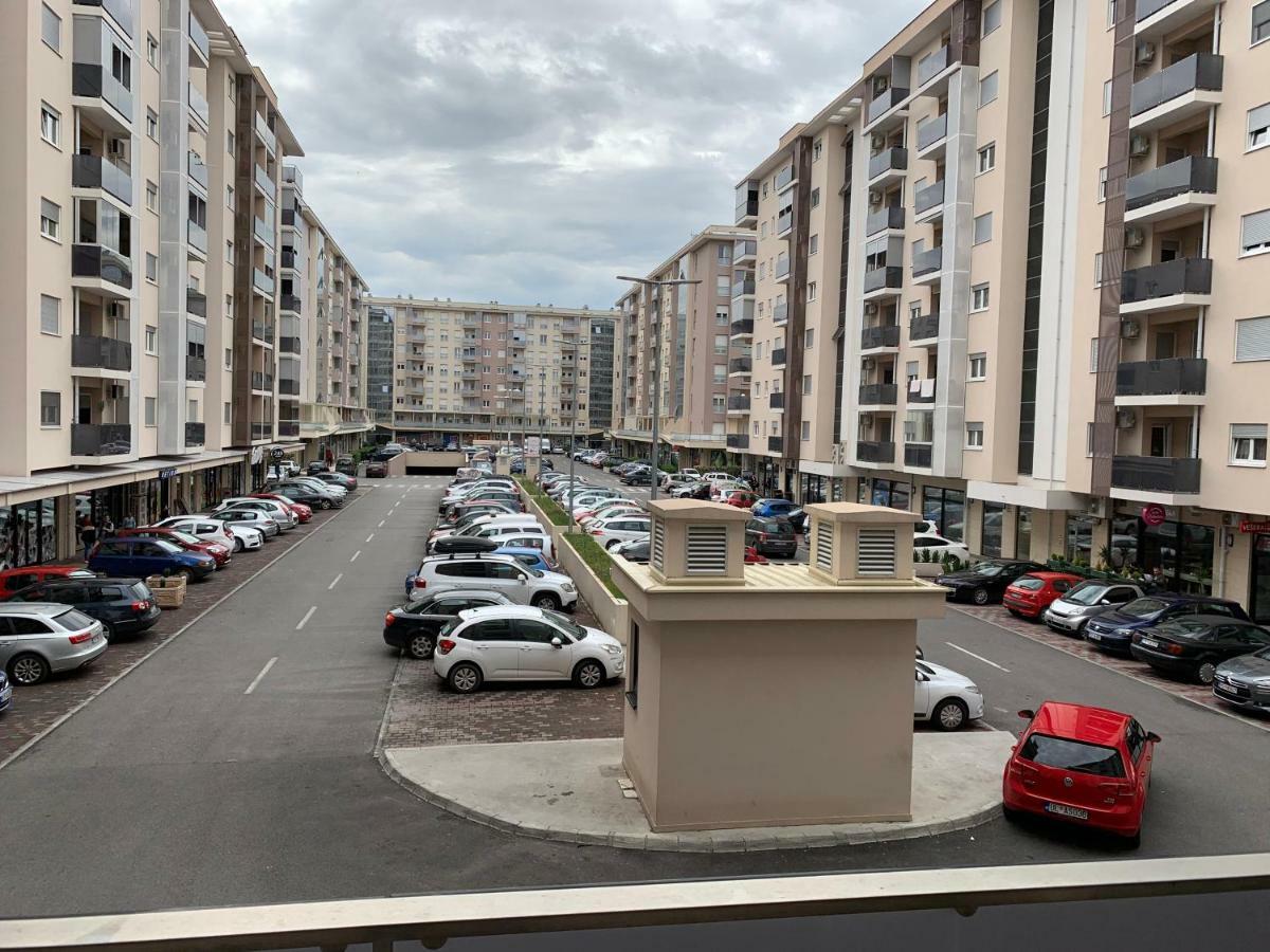 פודגוריצה Fanky City Apartments מראה חיצוני תמונה